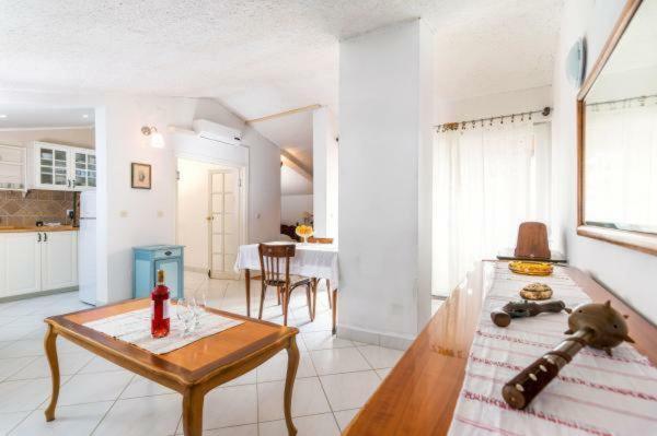 Appartamento Apartman Turk Premantura Esterno foto